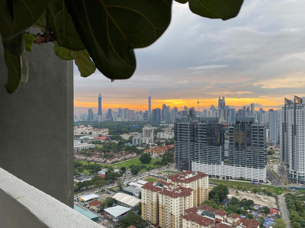 Skyline Garden 2 Bedrooms Homestay Near Klcc كوالالمبور المظهر الخارجي الصورة